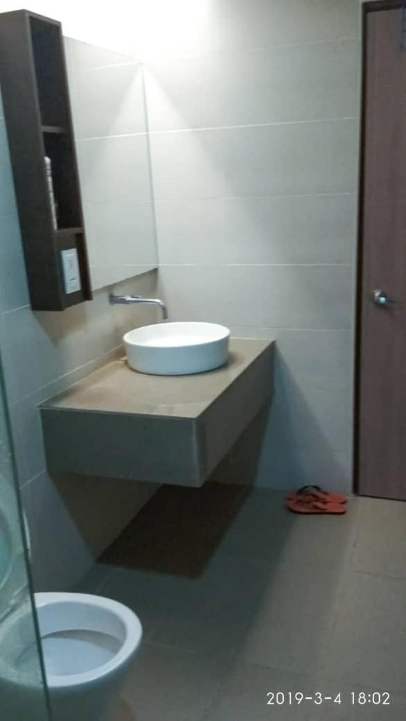 Berkat Studio Hotel Kota Bharu Exterior photo